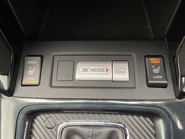 スバル フォレスター 2．0XT アイサイト 長野県 2015(平27)年 3.3万km クリスタルホワイトP 4WD/STIフロントスポイラー/SSR18インチアルミホイール/柿本マフラー/衝突被害軽減システム/SDナビ/　　【CD DVD BD BT フルセグ USB MSV】/バックカメラ/電動リアゲート/レーダークルーズコントロール/HIDオートヘッドライト/ハーフレザーシート/パワーシート/シートヒーター/ドライブレコーダー/ステアリングスイッチ/パドルシフト/電動格納ウィンカーミラー/フォグランプ/X-MODE/スマートキー/ETC