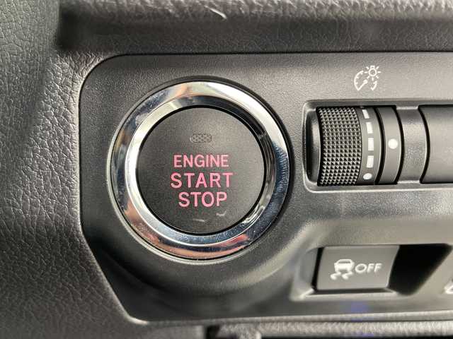 スバル フォレスター 2．0XT アイサイト 長野県 2015(平27)年 3.3万km クリスタルホワイトP 4WD/STIフロントスポイラー/SSR18インチアルミホイール/柿本マフラー/衝突被害軽減システム/SDナビ/　　【CD DVD BD BT フルセグ USB MSV】/バックカメラ/電動リアゲート/レーダークルーズコントロール/HIDオートヘッドライト/ハーフレザーシート/パワーシート/シートヒーター/ドライブレコーダー/ステアリングスイッチ/パドルシフト/電動格納ウィンカーミラー/フォグランプ/X-MODE/スマートキー/ETC