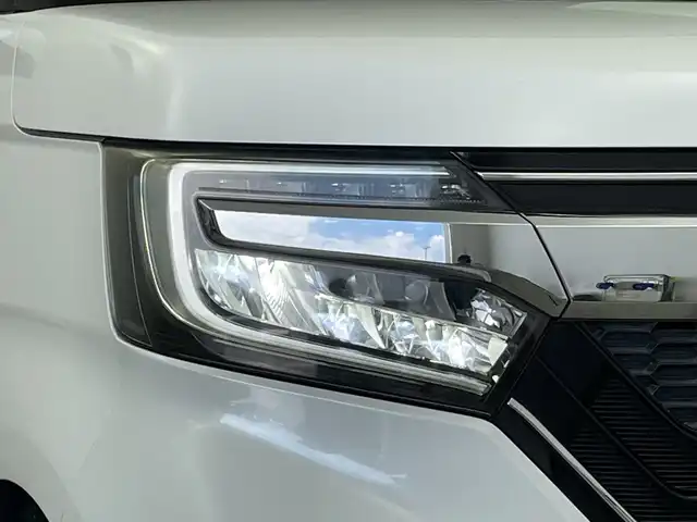 ホンダ Ｎ ＢＯＸ カスタム G EX ホンダセンシング 新潟県 2018(平30)年 6.3万km プラチナホワイトパール 純正ディスプレイオーディオ【WX-171CP】/レーダークルーズコントロール/衝突被害軽減ブレーキ/レーンキープアシスト/後方コーナーセンサー/片側パワースライドドア/バックモニター/ビルトインETC/アイドリングストップ/横滑り防止装置/LEDヘッドライト/オートマチックハイビーム/シーケンシャルウインカー/禁煙車