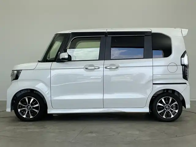 ホンダ Ｎ ＢＯＸ カスタム G EX ホンダセンシング 新潟県 2018(平30)年 6.3万km プラチナホワイトパール 純正ディスプレイオーディオ【WX-171CP】/レーダークルーズコントロール/衝突被害軽減ブレーキ/レーンキープアシスト/後方コーナーセンサー/片側パワースライドドア/バックモニター/ビルトインETC/アイドリングストップ/横滑り防止装置/LEDヘッドライト/オートマチックハイビーム/シーケンシャルウインカー/禁煙車
