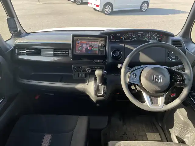 ホンダ Ｎ ＢＯＸ カスタム G EX ホンダセンシング 大阪府 2018(平30)年 6.3万km プラチナホワイトパール 自社(株)IDOMが運営する【じしゃロン堺店】の自社ローン対象車両になります。こちらは現金ご利用時の価格です。/ローンご希望の方は別途その旨お申付け下さい。