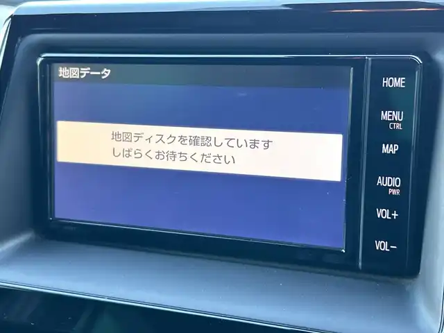 トヨタ ノア Si ダブルバイビーⅢ 千葉県 2019(平31)年 3.8万km ブラッキッシュアゲハガラスフレーク 純正SDナビ/(フルセグTV/CD/DVD/Bluetooth)/両側パワースライドドア/前後コーナーセンサー/バックカメラ/レーンキープアシスト/オートライト/純正フロアマット/純正アルミホイール/純正LEDヘッドライト/スマートキー/スペアキー/プッシュエンジンスタート/横滑り防止装置