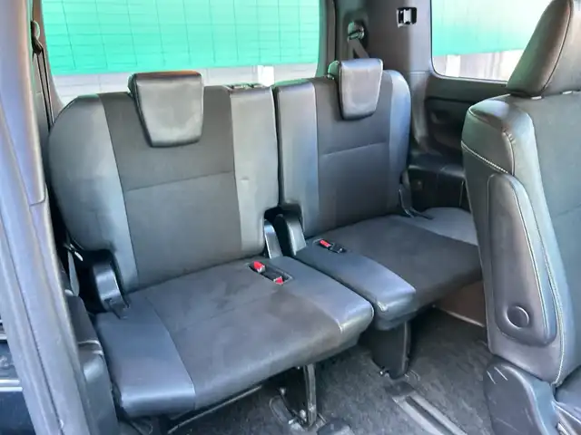 トヨタ ノア Si ダブルバイビーⅢ 千葉県 2019(平31)年 3.8万km ブラッキッシュアゲハガラスフレーク 純正SDナビ/(フルセグTV/CD/DVD/Bluetooth)/両側パワースライドドア/前後コーナーセンサー/バックカメラ/レーンキープアシスト/オートライト/純正フロアマット/純正アルミホイール/純正LEDヘッドライト/スマートキー/スペアキー/プッシュエンジンスタート/横滑り防止装置