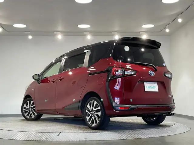 トヨタ シエンタ ハイブリッド G クエロ 愛知県 2019(令1)年 4.7万km ブラックマイカ/センシュアルレッドマイカ 純正9インチナビ/（Bluetooth/AM/FM/フルセグTV）/衝突軽減ブレーキ/両側電動スライドドア/アラウンドビューモニター/ビルトインETC2.0/シートヒーター/LEDヘッドライト/オートマチックハイビーム/クルーズコントロール/ドライブレコーダー/ステアリングヒーター/コーナーセンサー/レーンキープアシスト/プッシュスタートボタン/ハーフレザーシート/スマートキー/純正16インチAW