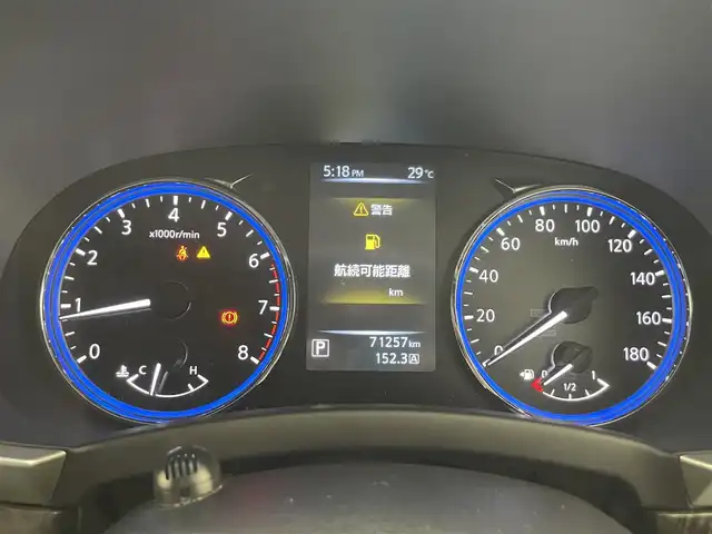 日産 エルグランド 250ハイウェイスター プレミアム 滋賀県 2017(平29)年 7.2万km ブリリアントホワイトパール 純正9インチナビ/【Bluetooth/CD/DVD/Blu-ray/フルセグTV/SD】/バックカメラ/クルーズコントロール/レザーシート/両側パワースライドドア/純正フリップダウンモニター/LEDヘッドライト/オートライト/D/Nパワーシート/D/Nシートヒーター/N席/二列目オットマン/前方ドライブレコーダー/ビルトインETC/パワーバックドア/シートポジションメモリ/ドアバイザー/純正フロアマット/後席サンシェード/プッシュスタート/スマートキー/ステアリングリモコン