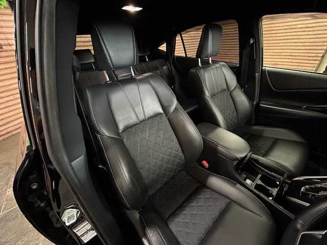 トヨタ ハリアー ハイブリッド プレミアム 道央・札幌 2018(平30)年 4.8万km ブラック 【2509042266】/トヨタセーフティセンス　/モデリスタエアロ　/ナビ　/フルセグＴＶ　/バックカメラ　/ハーフレザーシート　/運転席電動シート　/ＤＩＡＮＥＬＬＡ１８インチアルミホイール　/コーナーセンサー　/レーダークルーズ　/ＥＴＣ