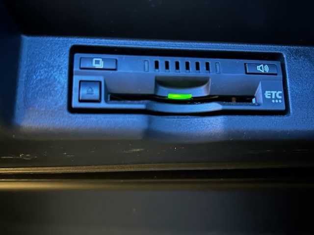 トヨタ ハリアー ハイブリッド プレミアム 道央・札幌 2018(平30)年 4.8万km ブラック 【2509042266】/トヨタセーフティセンス　/モデリスタエアロ　/ナビ　/フルセグＴＶ　/バックカメラ　/ハーフレザーシート　/運転席電動シート　/ＤＩＡＮＥＬＬＡ１８インチアルミホイール　/コーナーセンサー　/レーダークルーズ　/ＥＴＣ