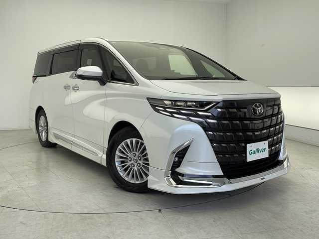 トヨタ アルファード Z 千葉県 2024(令6)年 0.7万km プラチナホワイトパールマイカ ワンオーナー/純正ディスプレイオーディオ/・AM/FM/BT/USB/フルセグTV/レーダークルーズコントロール/ツインムーンルーフ/フリップダウンモニター/モデリスタフルエアロ/全方位カメラ/ユニバーサルステップ/インテリジェントミラー/ビルトインETC2.0/パワーバックドア/パワーシート＆シートヒーター＆エアシート/ハンドルヒーター/LEDヘッドライト/TOYOTAセーフティセンス