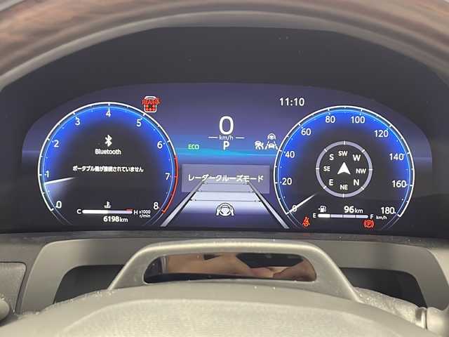 トヨタ アルファード Z 千葉県 2024(令6)年 0.7万km プラチナホワイトパールマイカ ワンオーナー/純正ディスプレイオーディオ/・AM/FM/BT/USB/フルセグTV/レーダークルーズコントロール/ツインムーンルーフ/フリップダウンモニター/モデリスタフルエアロ/全方位カメラ/ユニバーサルステップ/インテリジェントミラー/ビルトインETC2.0/パワーバックドア/パワーシート＆シートヒーター＆エアシート/ハンドルヒーター/LEDヘッドライト/TOYOTAセーフティセンス