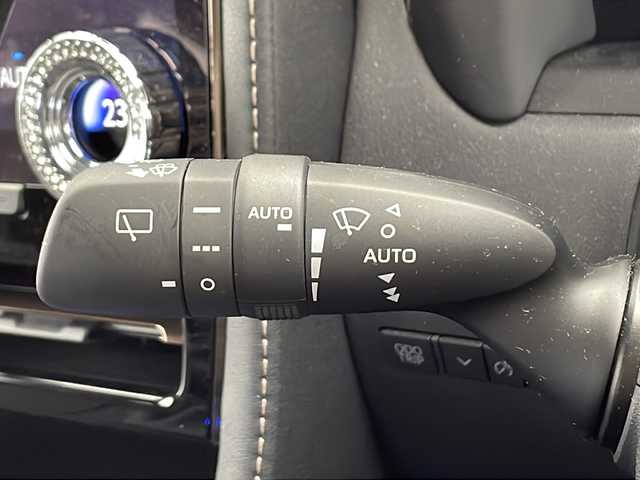 トヨタ アルファード Z 千葉県 2024(令6)年 0.7万km プラチナホワイトパールマイカ ワンオーナー/純正ディスプレイオーディオ/・AM/FM/BT/USB/フルセグTV/レーダークルーズコントロール/ツインムーンルーフ/フリップダウンモニター/モデリスタフルエアロ/全方位カメラ/ユニバーサルステップ/インテリジェントミラー/ビルトインETC2.0/パワーバックドア/パワーシート＆シートヒーター＆エアシート/ハンドルヒーター/LEDヘッドライト/TOYOTAセーフティセンス