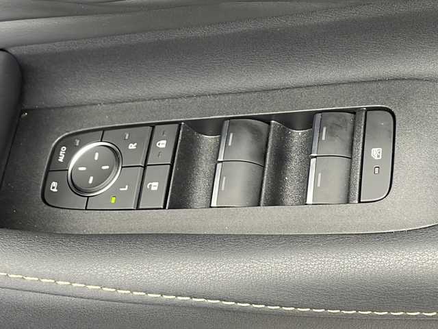 トヨタ アルファード Z 千葉県 2024(令6)年 0.7万km プラチナホワイトパールマイカ ワンオーナー/純正ディスプレイオーディオ/・AM/FM/BT/USB/フルセグTV/レーダークルーズコントロール/ツインムーンルーフ/フリップダウンモニター/モデリスタフルエアロ/全方位カメラ/ユニバーサルステップ/インテリジェントミラー/ビルトインETC2.0/パワーバックドア/パワーシート＆シートヒーター＆エアシート/ハンドルヒーター/LEDヘッドライト/TOYOTAセーフティセンス