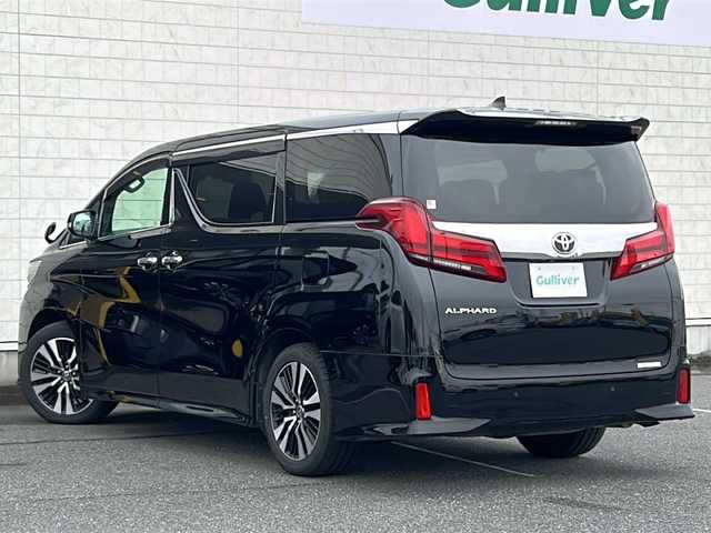 トヨタ アルファード S Cパッケージ 茨城県 2020(令2)年 6.1万km ブラック 後席フリップダウンモニター/純正メモリナビ/(地デジTV・CD・DVD・BT・USB・ラジオ再生)/両側パワースライドドア/レーダークルーズコントロール/レーンアシスト/衝突軽減ブレーキ/コーナーセンサー/BSM/本革レザーシート/シートベンチレーション/オットマン/パワーシート/ビルトインETC/バックカメラ/ドライブレコーダー/オートライト/LEDヘッドライト/純正18inアルミホイール/純正フロアマット/スマートキー/スペアキー