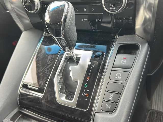 トヨタ アルファード S Cパッケージ 茨城県 2020(令2)年 6.1万km ブラック 後席フリップダウンモニター/純正メモリナビ/(地デジTV・CD・DVD・BT・USB・ラジオ再生)/両側パワースライドドア/レーダークルーズコントロール/レーンアシスト/衝突軽減ブレーキ/コーナーセンサー/BSM/本革レザーシート/シートベンチレーション/オットマン/パワーシート/ビルトインETC/バックカメラ/ドライブレコーダー/オートライト/LEDヘッドライト/純正18inアルミホイール/純正フロアマット/スマートキー/スペアキー