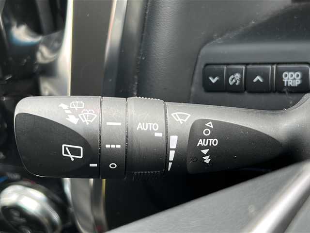 トヨタ アルファード S Cパッケージ 茨城県 2020(令2)年 6.1万km ブラック 後席フリップダウンモニター/純正メモリナビ/(地デジTV・CD・DVD・BT・USB・ラジオ再生)/両側パワースライドドア/レーダークルーズコントロール/レーンアシスト/衝突軽減ブレーキ/コーナーセンサー/BSM/本革レザーシート/シートベンチレーション/オットマン/パワーシート/ビルトインETC/バックカメラ/ドライブレコーダー/オートライト/LEDヘッドライト/純正18inアルミホイール/純正フロアマット/スマートキー/スペアキー