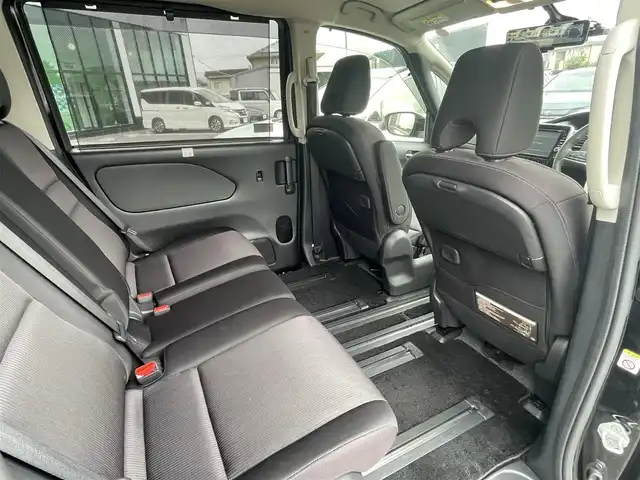 日産 セレナ ハイウェイスターVセレクションⅡ 長野県 2019(平31)年 4.2万km ダイヤモンドブラック プロパイロット/360°セーフティアシスト/・エマージェンシーブレーキ/・車線逸脱警報/・車線逸脱防止支援/・踏み間違い衝突防止アシスト/・標識検知システム/・コーナーセンサー/純正9インチSDナビ【MM518D-L】/(CD/DVD/BD/フルセグTV/BT)/インテリジェントアラウンドビューモニター/ビルトインETC/インテリジェントルームミラー/ドライブレコーダー/ハンズフリーパワースライドドア（両側）/革巻きステアリング/ステアリングスイッチ/電動パーキングスイッチ/ブレーキホールド/LEDライト/ホブランプ/オールライト/スマートキー/純正16インチホイール/純正フロアマット