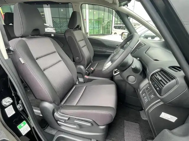 日産 セレナ ハイウェイスターVセレクションⅡ 長野県 2019(平31)年 4.2万km ダイヤモンドブラック プロパイロット/360°セーフティアシスト/・エマージェンシーブレーキ/・車線逸脱警報/・車線逸脱防止支援/・踏み間違い衝突防止アシスト/・標識検知システム/・コーナーセンサー/純正9インチSDナビ【MM518D-L】/(CD/DVD/BD/フルセグTV/BT)/インテリジェントアラウンドビューモニター/ビルトインETC/インテリジェントルームミラー/ドライブレコーダー/ハンズフリーパワースライドドア（両側）/革巻きステアリング/ステアリングスイッチ/電動パーキングスイッチ/ブレーキホールド/LEDライト/ホブランプ/オールライト/スマートキー/純正16インチホイール/純正フロアマット