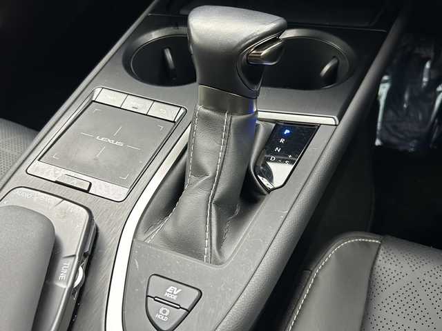 レクサス ＵＸ 250h バージョンL 宮城県 2021(令3)年 2.8万km テレーンカーキマイカM 純正ナビ/(AM/FM/SD/USB/BT/AUX/TV/CD/DVD/Miracast)/全方位カメラ/ビルトインETC2.0/前後ドライブレコーダー/レーダークルーズコントロール/BSM/レザーシート/パワーシート/シートメモリー/シートヒーター/エアシート/ステアリングヒーター/電動チルト＆テレスコピックステアリング/プッシュスタート/スマートキー/スペアキー/オートライト/オートマチックハイビーム/LEDヘッドライト/フォグランプ/純正フロアマット/純正18インチアルミホイール