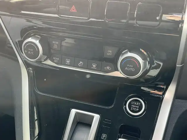 日産 セレナ ハイウェイスター プロパイロットED 滋賀県 2016(平28)年 6.8万km ブリリアントホワイトパール 純正９インチナビ/Bluetooth/CD/DVD/BR/USB/HDMI/フルセグ/前後ドラレコ/前後ソナー/衝突軽減/バックカメラ/プロパイロット/電子パーキング/オートライト/LEDヘッドライト/両側電動スライド/WAC/フリップダウンモニター/プッシュスタート/スマートキー/ステアリングリモコン/ビルトインETC