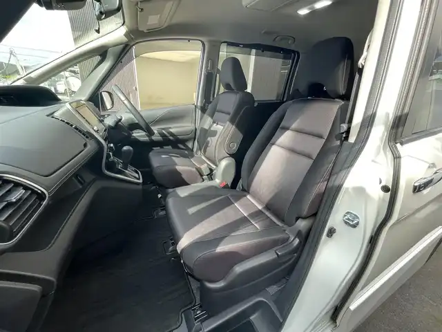 日産 セレナ ハイウェイスター プロパイロットED 滋賀県 2016(平28)年 6.8万km ブリリアントホワイトパール 純正９インチナビ/Bluetooth/CD/DVD/BR/USB/HDMI/フルセグ/前後ドラレコ/前後ソナー/衝突軽減/バックカメラ/プロパイロット/電子パーキング/オートライト/LEDヘッドライト/両側電動スライド/WAC/フリップダウンモニター/プッシュスタート/スマートキー/ステアリングリモコン/ビルトインETC