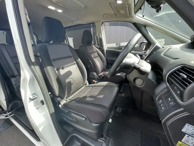 日産 セレナ ハイウェイスター プロパイロットED 滋賀県 2016(平28)年 6.8万km ブリリアントホワイトパール 純正９インチナビ/Bluetooth/CD/DVD/BR/USB/HDMI/フルセグ/前後ドラレコ/前後ソナー/衝突軽減/バックカメラ/プロパイロット/電子パーキング/オートライト/LEDヘッドライト/両側電動スライド/WAC/フリップダウンモニター/プッシュスタート/スマートキー/ステアリングリモコン/ビルトインETC