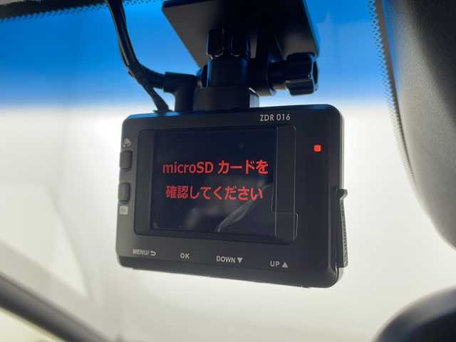 ホンダ フィット e:HEVホーム メゾン 栃木県 2021(令3)年 3.5万km 白 純正ナビ/（BT/Apple CarPlay/Android Auto/フルセグ/AM/FM)/ホンダセンシング/衝突軽減システム/車線逸脱抑制機能/パーキングサポートブレーキ/先行車発進お知らせ　/横滑り防止　/標識認識機能　/追従走行付きクルーズコントロール　/電動格納ミラー/ステアリングスイッチ/純正アルミホイール/純正フロアマット/ETC2.0　/ドライブレコーダー/プッシュスタート/スマートキー