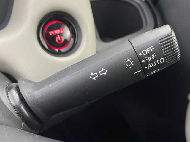 ホンダ フィット e:HEVホーム メゾン 栃木県 2021(令3)年 3.5万km 白 純正ナビ/（BT/Apple CarPlay/Android Auto/フルセグ/AM/FM)/ホンダセンシング/衝突軽減システム/車線逸脱抑制機能/パーキングサポートブレーキ/先行車発進お知らせ　/横滑り防止　/標識認識機能　/追従走行付きクルーズコントロール　/電動格納ミラー/ステアリングスイッチ/純正アルミホイール/純正フロアマット/ETC2.0　/ドライブレコーダー/プッシュスタート/スマートキー