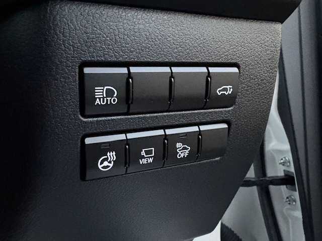 レクサス ＮＸ 300h Iパッケージ 大阪府 2019(平31)年 4.1万km ソニッククォーツ ナビ　/フルセグ　/Ｂｌｕｅｔｏｏｔｈ　/バックカメラ　/レザーシート　/シートヒーター　/ステアリングヒーター　/メモリーシート　/パワーバックドア　/レーダークルーズコントロール　/前後ドラレコ　/ＥＴＣ　/三眼LEDヘッドライト/OP18インチアルミ