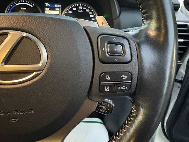 レクサス ＮＸ 300h Iパッケージ 大阪府 2019(平31)年 4.1万km ソニッククォーツ ナビ　/フルセグ　/Ｂｌｕｅｔｏｏｔｈ　/バックカメラ　/レザーシート　/シートヒーター　/ステアリングヒーター　/メモリーシート　/パワーバックドア　/レーダークルーズコントロール　/前後ドラレコ　/ＥＴＣ　/三眼LEDヘッドライト/OP18インチアルミ