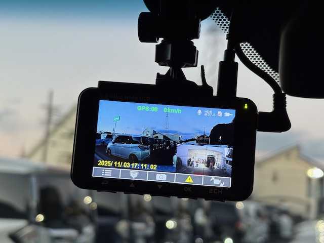 レクサス ＮＸ 300h Iパッケージ 大阪府 2019(平31)年 4.1万km ソニッククォーツ ナビ　/フルセグ　/Ｂｌｕｅｔｏｏｔｈ　/バックカメラ　/レザーシート　/シートヒーター　/ステアリングヒーター　/メモリーシート　/パワーバックドア　/レーダークルーズコントロール　/前後ドラレコ　/ＥＴＣ　/三眼LEDヘッドライト/OP18インチアルミ