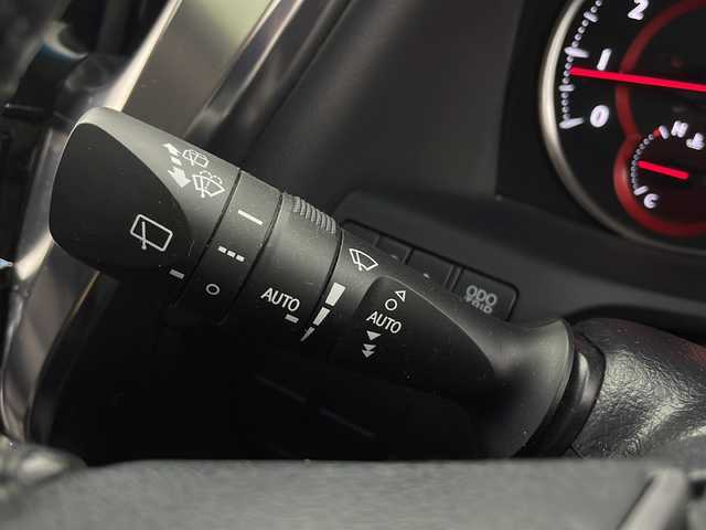 トヨタ ヴェルファイア Z Gエディション 大阪府 2019(令1)年 4.3万km ブラック ツインムーンルーフ/モデリスタエアロ/純正10インチナビ(フルセグTV/AM/FM/CD/DVD/BT)/純正12インチフリップダウンモニター/バックカメラ/ETC/デジタルインナーミラー/toyota safety sense/・プリクラッシュセーフティ/・レーントレーシングアシスト/・レーダークルーズコントロール（全車速追従機能付）/・ロードサインアシスト/・アダプティブハイビームシステム/・オートマチックハイビーム/パワーシート(D/N/２列目)/シートヒーター(D/N)/エアシート(D/N)/メモリシート(D)/ステアリングヒーター/純正フロアマット/純正18インチAW