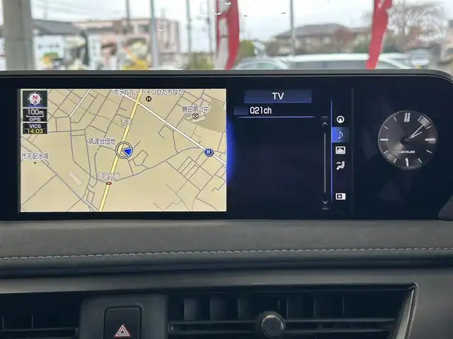 レクサス ＵＸ 200 バージョンC 茨城県 2018(平30)年 3.7万km テレーンカーキマイカM Lexsu Safety System+/純正メモリナビ/　(AM/FM/CD/DVD/Bluetooth/USB/フルセグ)/バックカメラ/ブラインドスポットモニター/前後ドライブレコーダー/追従型クルーズコントロール/ビルトインETC2.0/LEDヘッドライト/レザーシート/パワーシーター/シートヒーター/ステアリングヒーター/パワーバックドア/純正17インチアルミホイール/レーンキープアシスト/前後コーナーセンサー/オートライト
