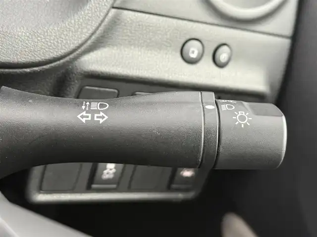 日産 ノート e－パワー X Vセレクション 愛知県 2020(令2)年 4.3万km シルバー 純正ナビ/アラウンドビューモニター/デジタルインナーミラー/エマージェンシーブレーキ/純正15インチアルミホイール/車線逸脱警報機能/LEDヘッドライト/ドライブレコーダー/Bluetooth/スマートキー/プッシュスタート/電動格納ミラー/ETC