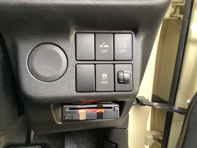 スズキ アルト L 奈良県 2017(平29)年 7万km シフォンアイボリーM 社外メモリーナビ(フルセグ・BT)/レーダーブレーキサポート/運転席シートヒーター/前後ドライブレコーダー/ETC/スペアキーあり/フロアマット/ドアバイザー