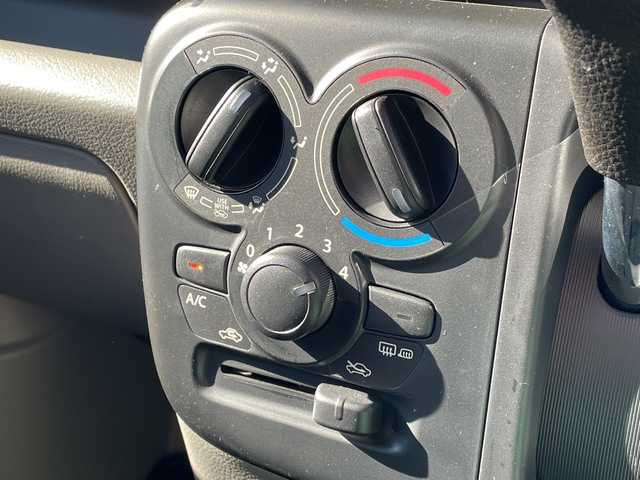 スズキ エブリイ JOIN 新潟県 2024(令6)年 0.4万km クールカーキPM 4WD/社外SDナビ(MDV-Z700)/CD/DVD/BT/フルセグテレビ/衝突被害軽減ブレーキ/レーンキープアシスト/コーナーセンサー/リモコンキー/キセノンヘッドライト/オートライト/オートハイビーム