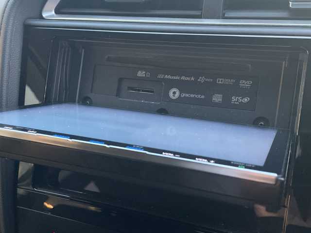 ホンダ シャトル ハイブリッド Z 新潟県 2015(平27)年 6.3万km ティンテッドシルバーM 純正8インチナビ　/　CD/DVD/BT/USB/SD/フルセグＴＶ　/あんしんパッケージ/　シティブレーキアクティブシステム/　サイドカーテンエアバッグシステム/　誤発進抑制機能/コンフォートビューパッケージ/　親水/ヒーテッドドアミラー/　フロントドア撥水ガラス/　熱線入りフロントウインドウ/バックカメラ　/コーナーセンサー/シートヒーター　/ハーフレザーシート/クルーズコントロール　/純正アルミホイール１６インチ　/ＬＥＤオートヘッドライト/フォグランプ/プッシュスタート/スマートキー/パドルシフト/革巻きステアリング/電動格納ウインカーミラー/ステアリングスイッチ/ＥＴＣ　/純正フロアマット　/ドアバイザー