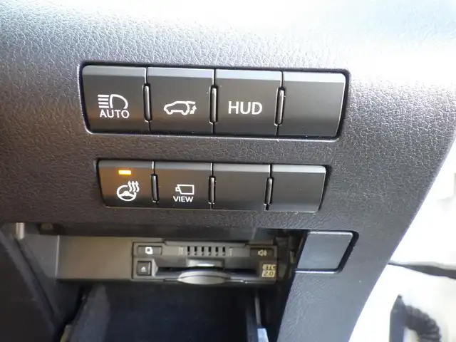 レクサス ＲＸ 450h バージョンL 千葉県 2021(令3)年 4.6万km ソニッククォーツ 235/55R20/Lexus Safety System+/・プリクラッシュセーフティ/・レーンディパーチャーアラート/・オートハイビーム/・レーダークルーズコントロール/・ブラインドスポットモニター/パワーバックドア/セミアニリンレザーシート/前席パワーシート/エアシート/各席シートヒーター/リア電動リクライニングシート/純正SDナビ/地デジTV/【DVD/CD再生機能　Bluetooth接続】/パノラミックビューモニター/ドライブレコーダー（前後撮影）/置くだけ充電/コンビハンドル/ステアリングスイッチ/パドルシフト/ETC（2.0）/3眼LEDヘッドライト/ウインカーミラー/クリアランスソナー/純正20インチアルミホイル/サイド/カーテンエアバッグ/スマートキー