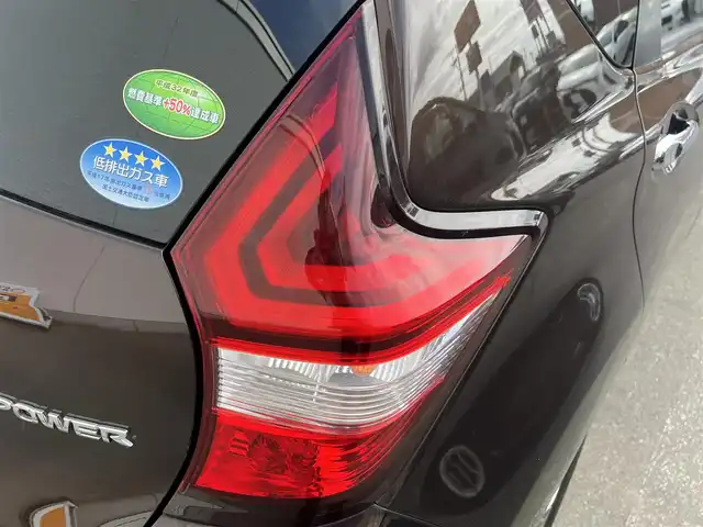 日産 ノート e－パワー X 秋田県 2018(平30)年 4.6万km ロゼブロンズ 純正ナビ/スマートキー/フルセグ/衝突軽減システム/ETC/ワンオーナー/コーナーセンサー/社外アルミ/アイドリングストップ/プッシュスタート/レーンキープアシスト/横滑り防止/純正フロアマット/純正ドアバイザー/オートエアコン/オートライト/パワーステアリング/パワーウィンドウ/保証書/取扱説明書/記録簿