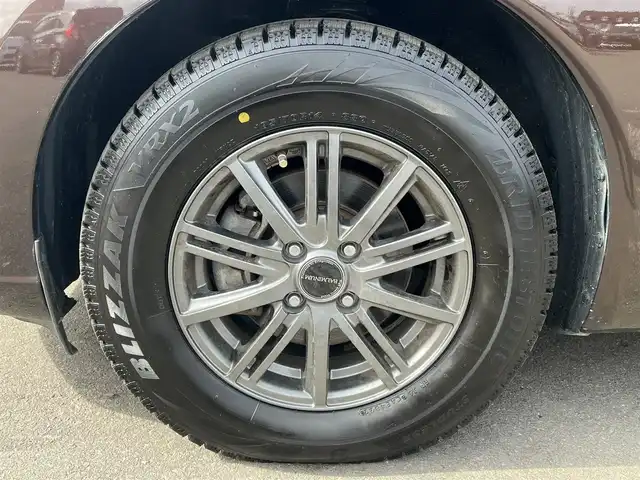 日産 ノート e－パワー X 秋田県 2018(平30)年 4.6万km ロゼブロンズ 純正ナビ/スマートキー/フルセグ/衝突軽減システム/ETC/ワンオーナー/コーナーセンサー/社外アルミ/アイドリングストップ/プッシュスタート/レーンキープアシスト/横滑り防止/純正フロアマット/純正ドアバイザー/オートエアコン/オートライト/パワーステアリング/パワーウィンドウ/保証書/取扱説明書/記録簿
