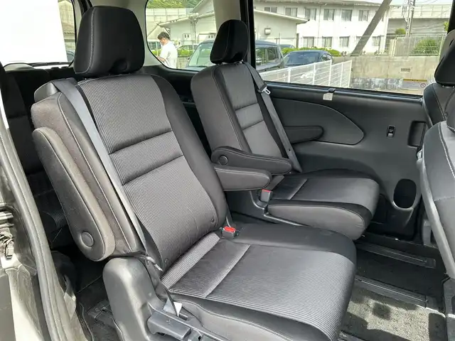 日産 セレナ e－パワー ハイウェイスター V 佐賀県 2020(令2)年 5万km ダークメタルグレー 7人乗り/プロパイロット/エマージェンシーブレーキ/クルーズコントロール/車線逸脱警報/車線逸脱防止支援/前後ソナー/純正9インチナビ/・アラウンドビューモニター/・フルセグTV/BT/CD/DVD/純正フリップダウンモニター/純正ドラレコ(DJ4－D)/両側パワースライドドア/LEDヘッドライト/オートライト/ETC/純正16インチAW/プッシュスタート/電動格納ミラー/ドアバイザー/ISOFIX
