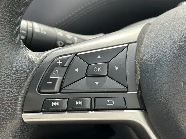 日産 セレナ e－パワー ハイウェイスター V 佐賀県 2020(令2)年 5万km ダークメタルグレー 7人乗り/プロパイロット/エマージェンシーブレーキ/クルーズコントロール/車線逸脱警報/車線逸脱防止支援/前後ソナー/純正9インチナビ/・アラウンドビューモニター/・フルセグTV/BT/CD/DVD/純正フリップダウンモニター/純正ドラレコ(DJ4－D)/両側パワースライドドア/LEDヘッドライト/オートライト/ETC/純正16インチAW/プッシュスタート/電動格納ミラー/ドアバイザー/ISOFIX