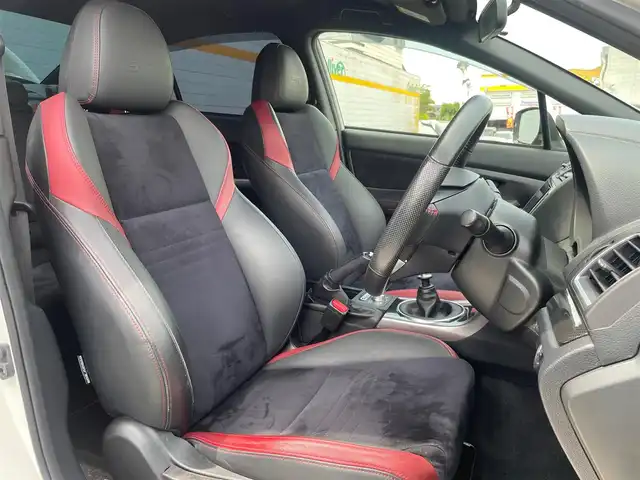 スバル ＷＲＸ ＳＴＩ STI 埼玉県 2015(平27)年 5.1万km クリスタルホワイトP /4WD/ターボ//6速MT//社外メモリナビ//フルセグTV//バックカメラ//CD/DVD/Bluetooth//スマートキー×2//ETC//LEDヘッドライト//W.サイド.カーテンエアバッグ//ABS//横滑り防止装置//オートライト//前後フォグランプ//純正エアロ//スモークフィルム//ドアバイザー//純正18インチAW//新車時保証書//取扱説明書