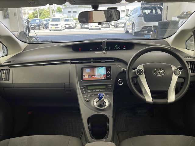 トヨタ プリウス S 栃木県 2011(平23)年 14.7万km シルバーM 純正HDDナビ /ワンセグTV/Bluetooth/CD/DVD/AM/FM/バックカメラ/ETC/スマートキー×2/オートライト/バイザー/マット
