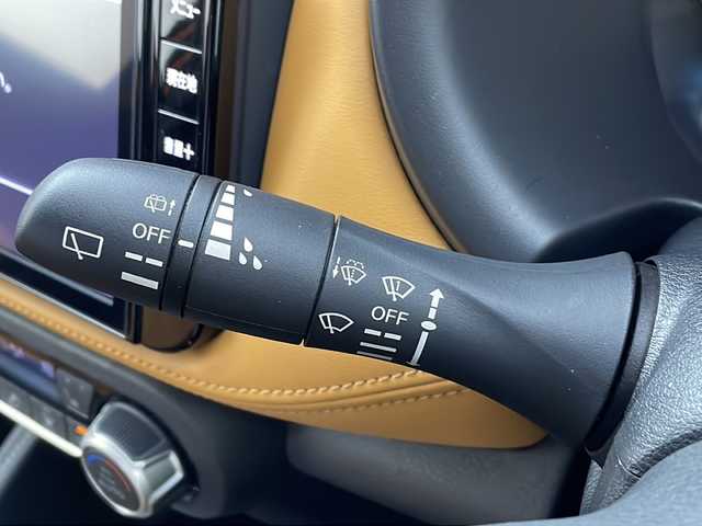 日産 キックス X ツートーンインテリアED 栃木県 2021(令3)年 3.7万km プレミアムホライズンオレンジ/ピュアブラック 2トーン 純正SDナビ/（AM/FM/CD/DVD/フルセグ/Bluetooth）/プロパイロット/エマージェンシーブレーキ/アラウンドビューモニター/インテリジェントルームミラー/ETC/純正ナビ連動前後ドライブレコーダー/２トーン合皮シート/前席シートヒーター/オートヘッドライト/クリアランスソナー/純正LEDヘッドライト/純正１７インチアルミホイール/革巻ステアリング/ステアリングヒーター