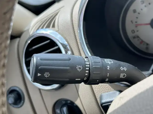 フォード エクスプローラー XLT 静岡県 2009(平21)年 10.2万km 黒 ユーザー買取車両/純正HDDナビ（CN-RA03D）/【CD/DVD/地デジTV】/純性AW17インチ/サンルーフ/バックカメラ/レザーシート/3列シート/ベンチシート/ルーフレール/純性フロアマット/シートヒーター/ETC/純性LEDライト