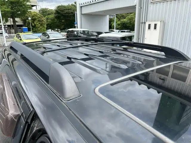 フォード エクスプローラー XLT 静岡県 2009(平21)年 10.2万km 黒 ユーザー買取車両/純正HDDナビ（CN-RA03D）/【CD/DVD/地デジTV】/純性AW17インチ/サンルーフ/バックカメラ/レザーシート/3列シート/ベンチシート/ルーフレール/純性フロアマット/シートヒーター/ETC/純性LEDライト