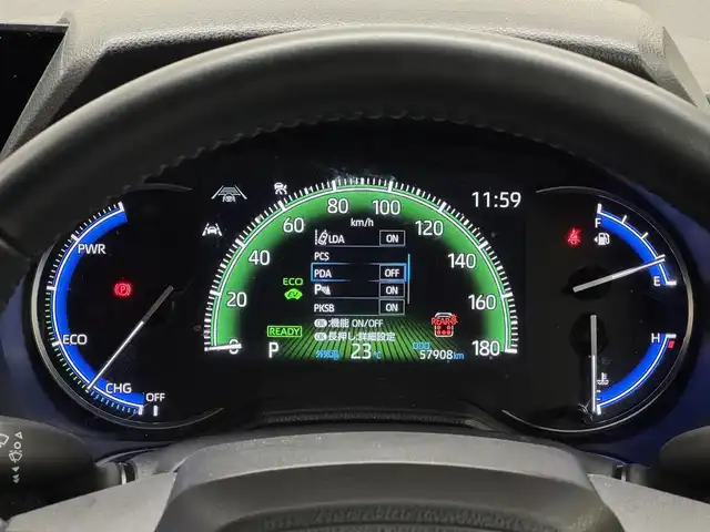 トヨタ ヴォクシー ハイブリッド S－Z 三重県 2022(令4)年 5.8万km アティチュードブラックマイカ ハイブリッド/FF/インパネCVT/純正 10.5インチ ディスプレイオーディオplus（ナビ搭載）/（AM/FM/TV/CD/DVD/USB/iPod/Miracast/CarPlay/AndroidAuto）/純正 14インチOLED（有機EL）後席フリップダウンモニター V14T-R72R/バックガイドモニター/【OP】両側ハンズフリーパワースライドドア/ビルトインETC2.0/Toyota Safety Sense/●プリクラッシュセーフティ/●レーンディパーチャーアラート/●レーダークルコン（全車速追従機能付）/●【OP】アダプティブハイビームシステム*1/・インテリジェントクリアランスソナー［パーキングサポートブレーキ（静止物）］/・ロードサインアシスト/・プロアクティブドライビングアシスト［PDA］/・発進遅れ告知［TMN］/装備/【OP】快適＆利便パッケージ（High）/●2ndシートオットマン＆ヒーター/●ステアリングヒーター/●パワーバックドア/・オートライト/・【OP】プロジェクター式LEDヘッドランプ*1/・ハーフレザーシート/・快適温熱シート（D/N）/・AC100V アクセサリーコンセント（1500W）/・電子パーキングブレーキ/・保/取/マルチ取/・スマートキーx2/など/*1…セットでOP