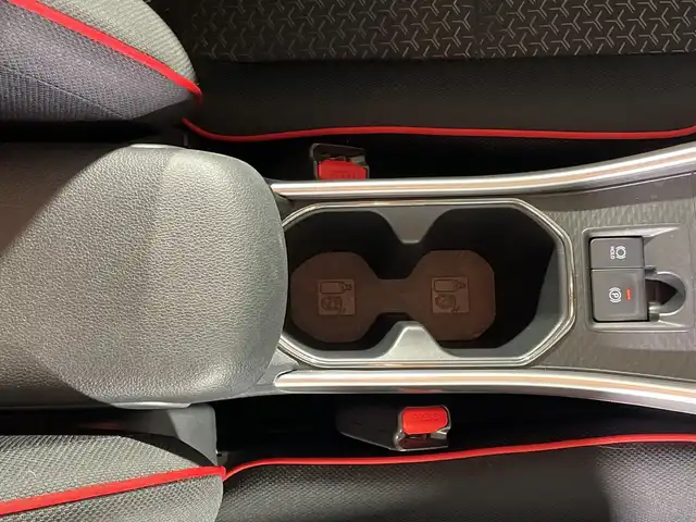 トヨタ ライズ Z 福岡県 2022(令4)年 0.8万km ブラックマイカメタリック/シャイニングホワイトパール 禁煙車/純正メモリナビ/・CD/BT/AUX/ワンセグTV/・全方位モニター/スマートアシスト/コーナーセンサー/電子パーキング/・ブレーキホールド/シートヒーター(D/N)/ドライブレコーダー前後/ETC/革巻きステアリング/・ステアリングリモコン/LEDヘッドライト/・オートライト/・フォグランプ/スマートキー/・プッシュスタート/・スペアキー