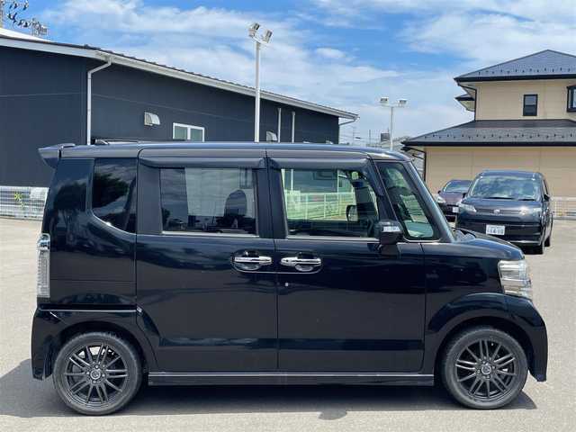 ホンダ Ｎ ＢＯＸ カスタム G 宮城県 2015(平27)年 7.8万km スマートブラック (株)IDOMが運営する【じしゃロン仙台店】の自社ローン専用車両になりますこちらは現金またはオートローンご利用時の価格です。自社ローンご希望の方は別途その旨お申付け下さい/社外ナビ/パワースライドドア/バックカメラ/ETC/スマートキー/プッシュスタート/ドアバイザー/ドアミラーウインカー