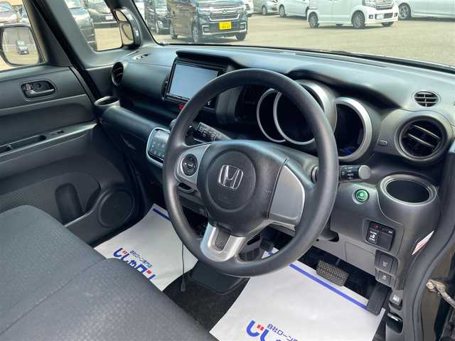 ホンダ Ｎ ＢＯＸ カスタム G 宮城県 2015(平27)年 7.8万km スマートブラック (株)IDOMが運営する【じしゃロン仙台店】の自社ローン専用車両になりますこちらは現金またはオートローンご利用時の価格です。自社ローンご希望の方は別途その旨お申付け下さい/社外ナビ/パワースライドドア/バックカメラ/ETC/スマートキー/プッシュスタート/ドアバイザー/ドアミラーウインカー