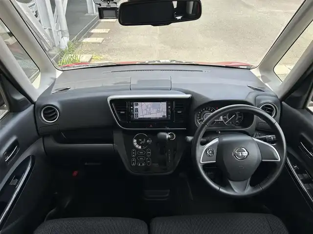日産 デイズ ルークス ハイウェイスターX Gパッケージ 愛知県 2017(平29)年 4万km スパークリングレッド/ブラック エマージェンシーブレーキ/純正ＳＤナビ/フルセグＴＶ/ドラレコ/全周囲カメラ/ＢＴオーディオ/ＣＤ再生/両側電動スライドドア/ＬＥＤヘッドライト/フォグライト/オートハイビーム/純正フロアマット/純正１５ＡＷ